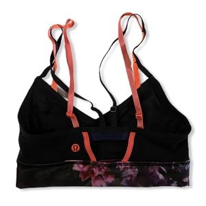 Lululemon Training Sports Top/Bra Size 6